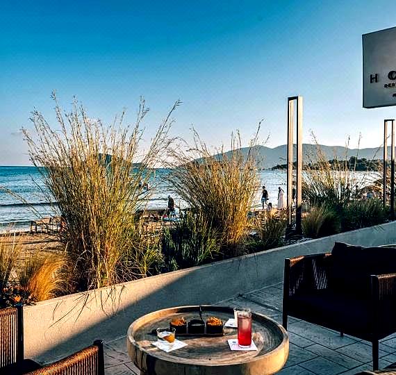 Horizon Beachfront Apartments
